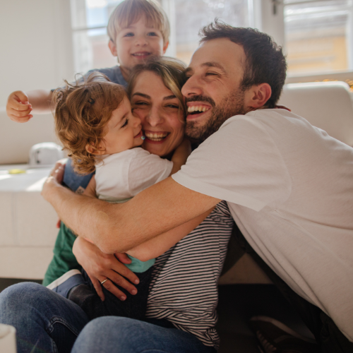 Familie ist das Fundament auf dem wir unser Leben aufbauen und es gibt uns Halt und Geborgenheit in allen Lebenssituationen.